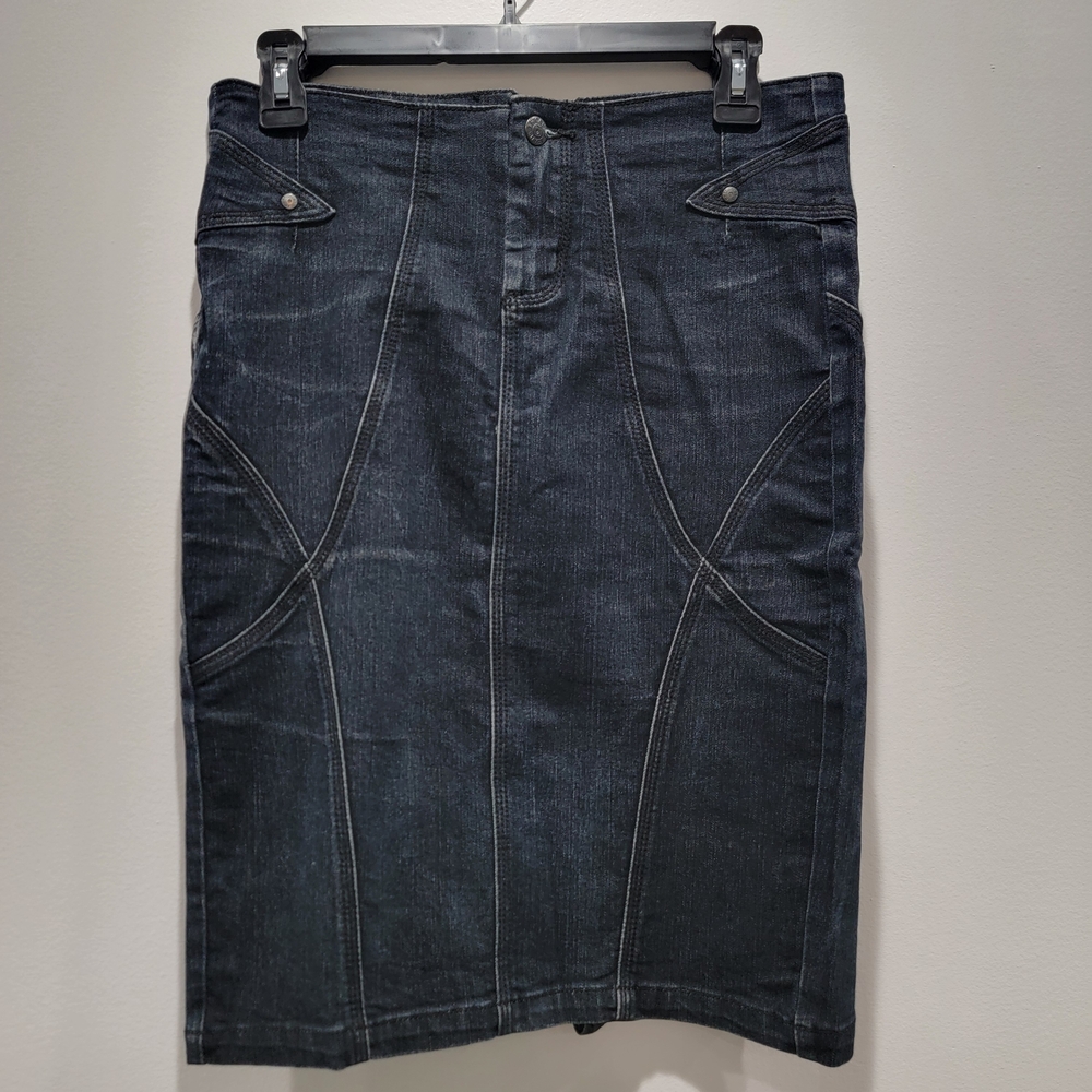 Ricki's Dark Denim Pencil Skirt Size 4